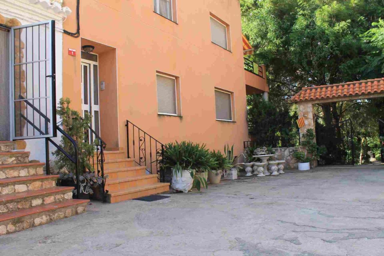 Casa Rural Complex Masia Del Tremendo Y Agroturismo Camarles Exterior photo